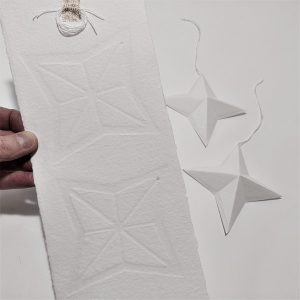 origamiarkki-paperitähdet-joulukoristeet